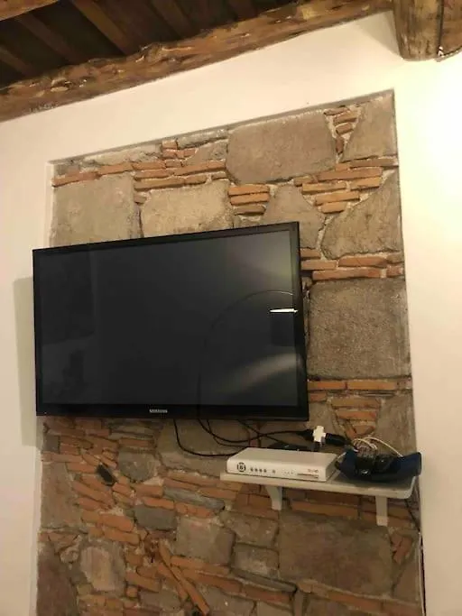 Apartment Charming House Isola Di Capraia Casa Carlo Alberto Italy