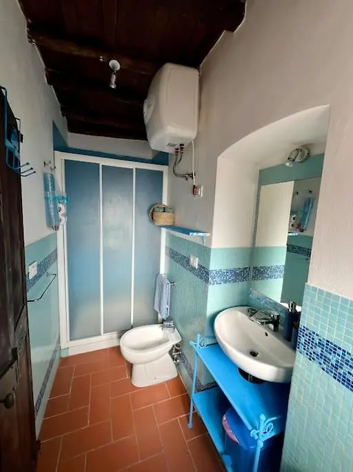Charming House Isola Di Capraia Casa Carlo Alberto