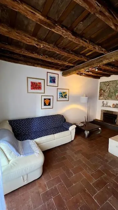 Charming House Isola Di Capraia Casa Carlo Alberto 0*,